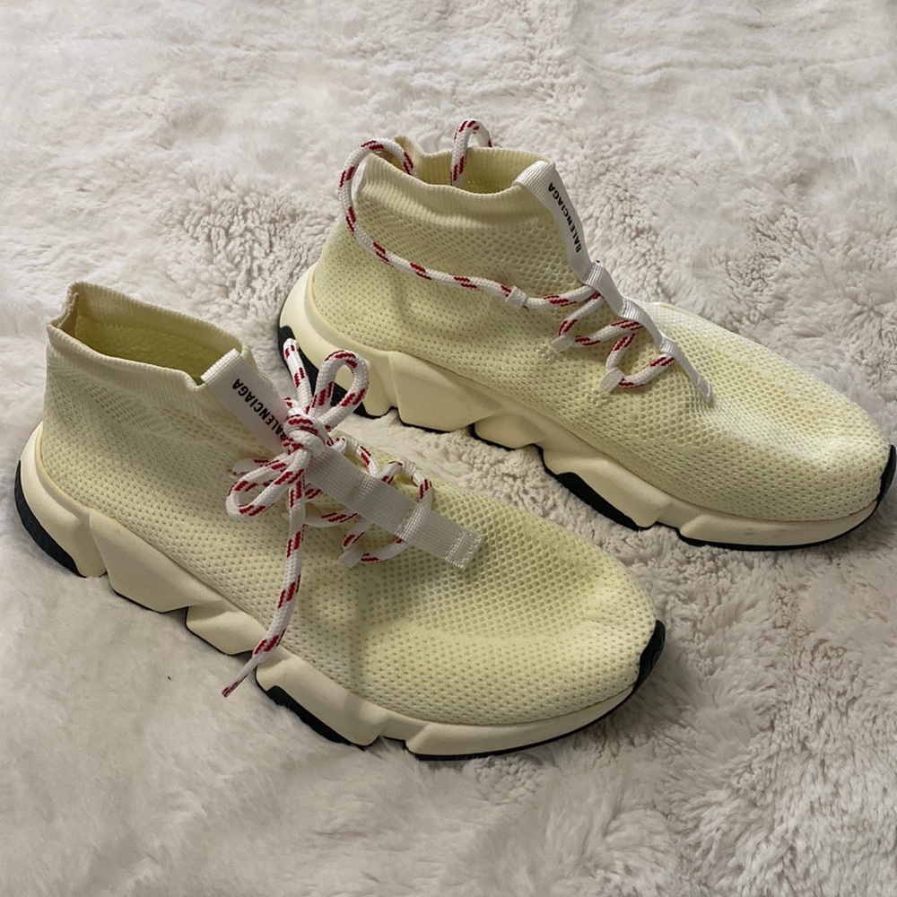 Balenciaga sneakers. NWOT. 39. White.